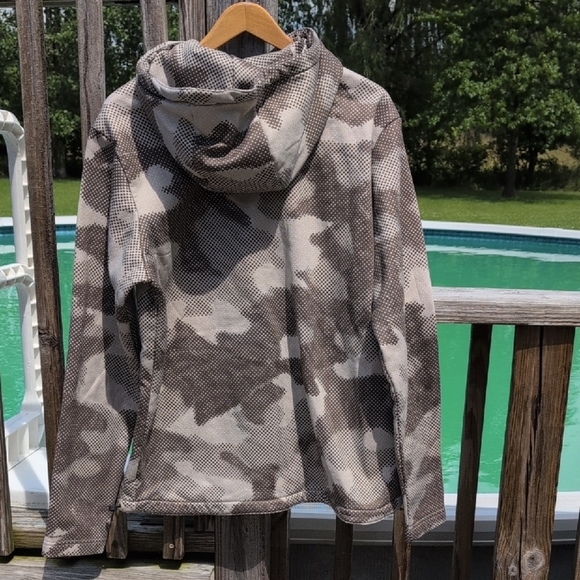 Columbia Gray Camo Hoodie - Picture 5 of 5